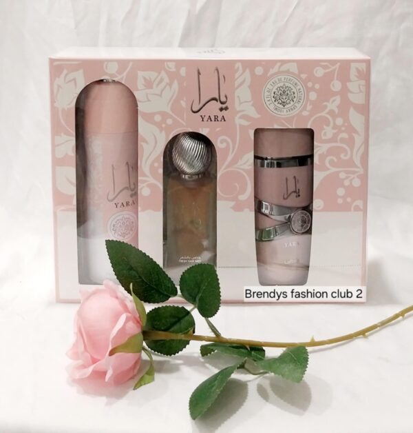 SET DE PERFUMES YARA